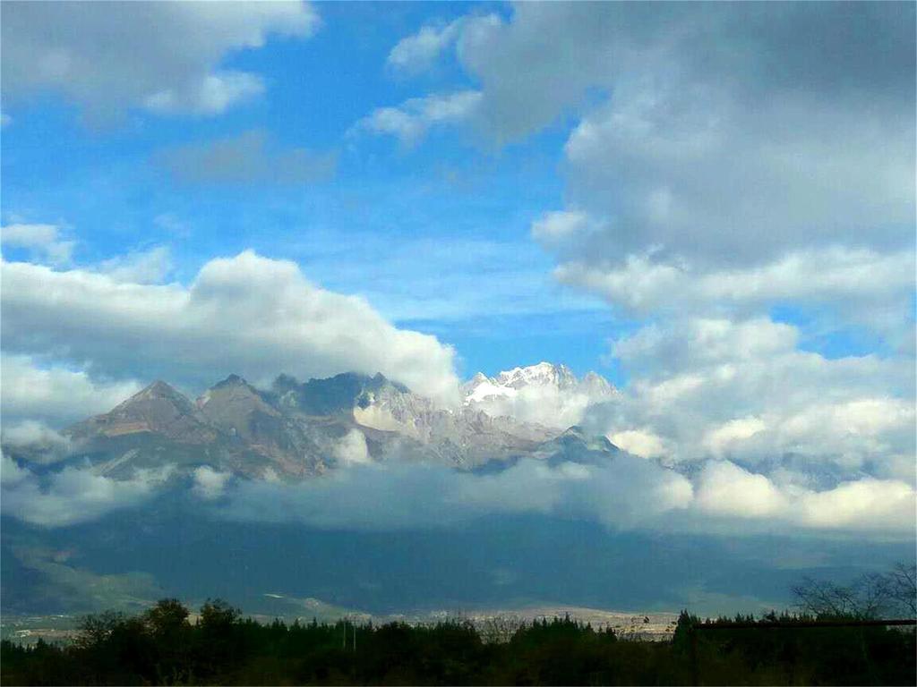 Lijiang Baisha Free Time Designed Hotel المظهر الخارجي الصورة